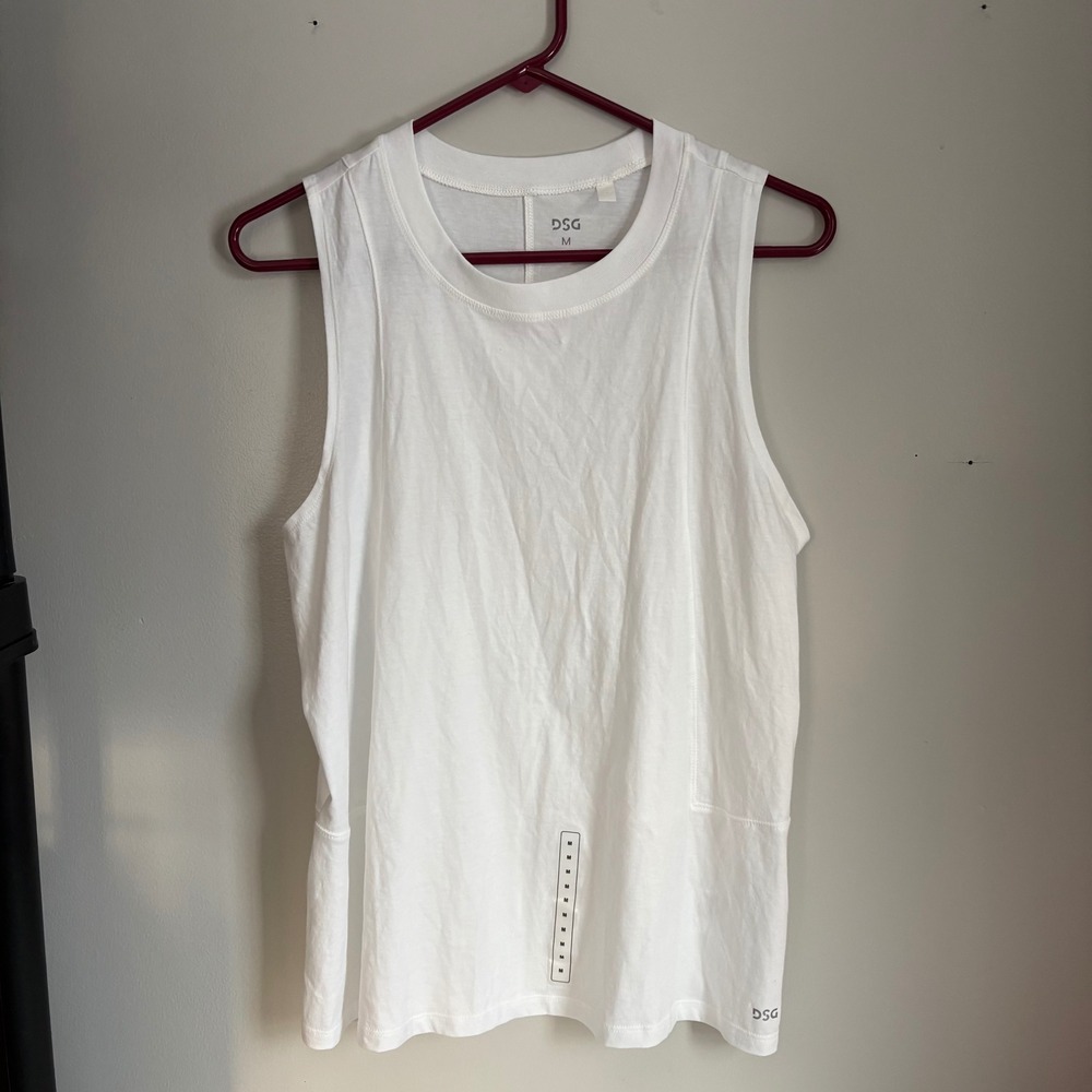 DSG Women's White Sleeveless Tank Top Athletic‎ Athleisure Size M
